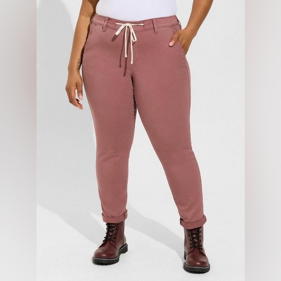 974. Large / 12 - TORRID - Mauve Pull-On Weekend Straight Stretch Twill Pant NEW - Picture 2 of 6
